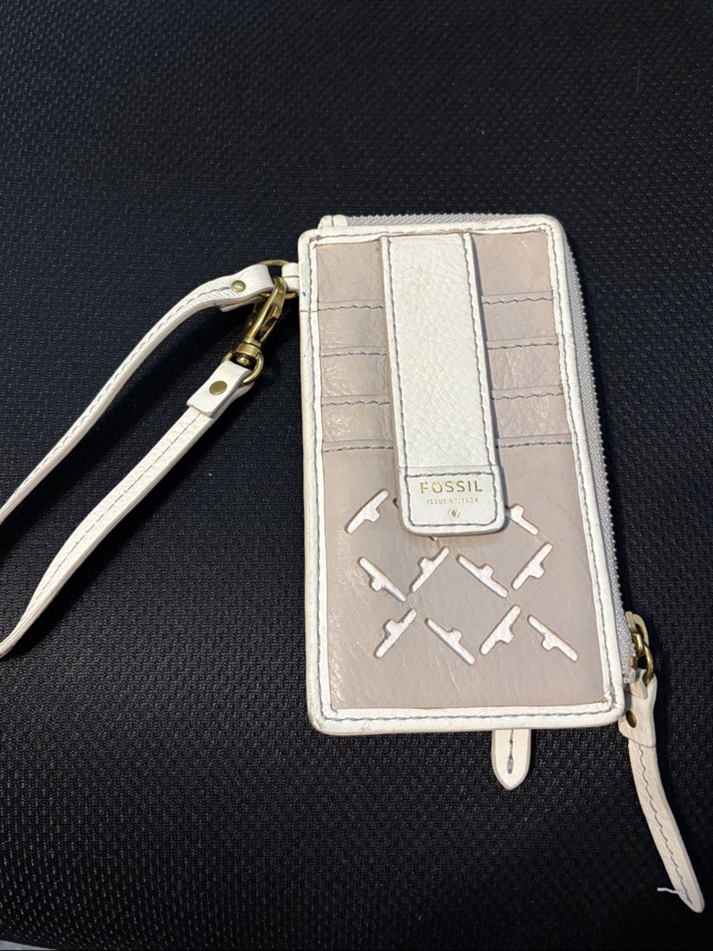 Vintage Fossil Two-Tone Beige & Cream Leather Wristlet Wallet